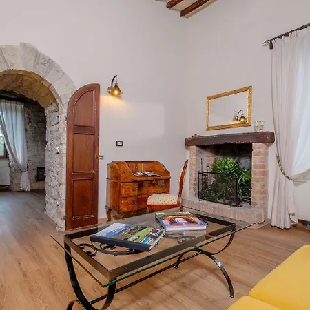 Castelli Di Napoleone أمبيرتيدي